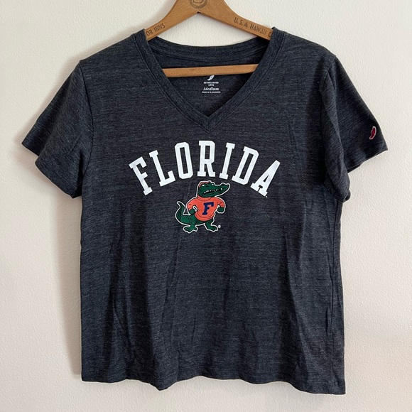 League University of Florida Short Sleeve V-Neck T-Shirt, Size M, Gray - Picture 1 of 5